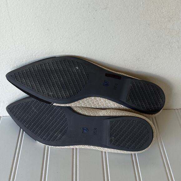 Rothy’s Size 10.5 Cream Black pointer tuxedo size 10.5 shoes. - Picture 9 of 13